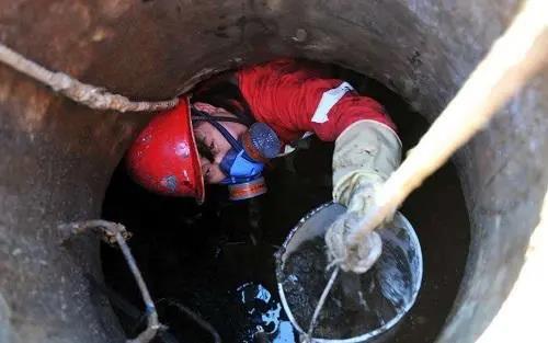 他们,是城市地下的“穿山甲”!黑暗中,守护着珠海千家万户…