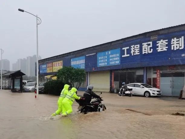 降雨量刷新珠海记录,珠海水控集团紧急排涝
