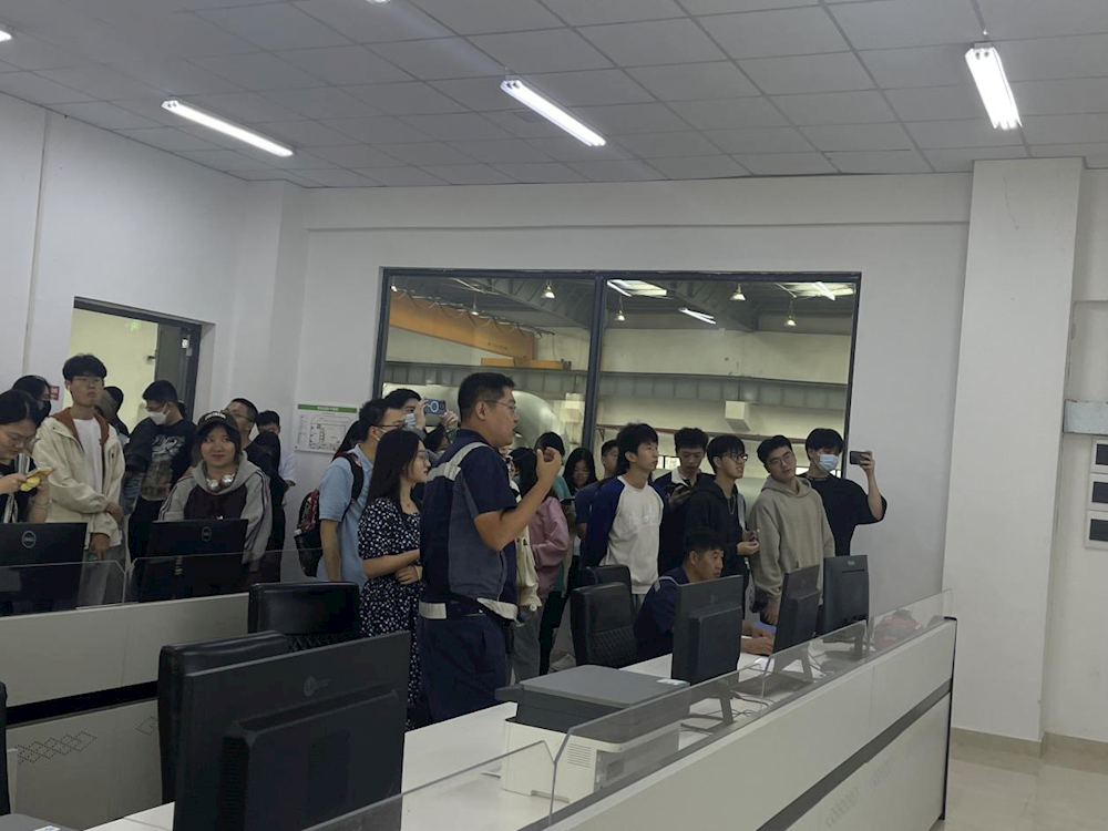 北京师范大学香港浸会大学联合国际学院赴洁源公司开展产学研合作参观交流活动